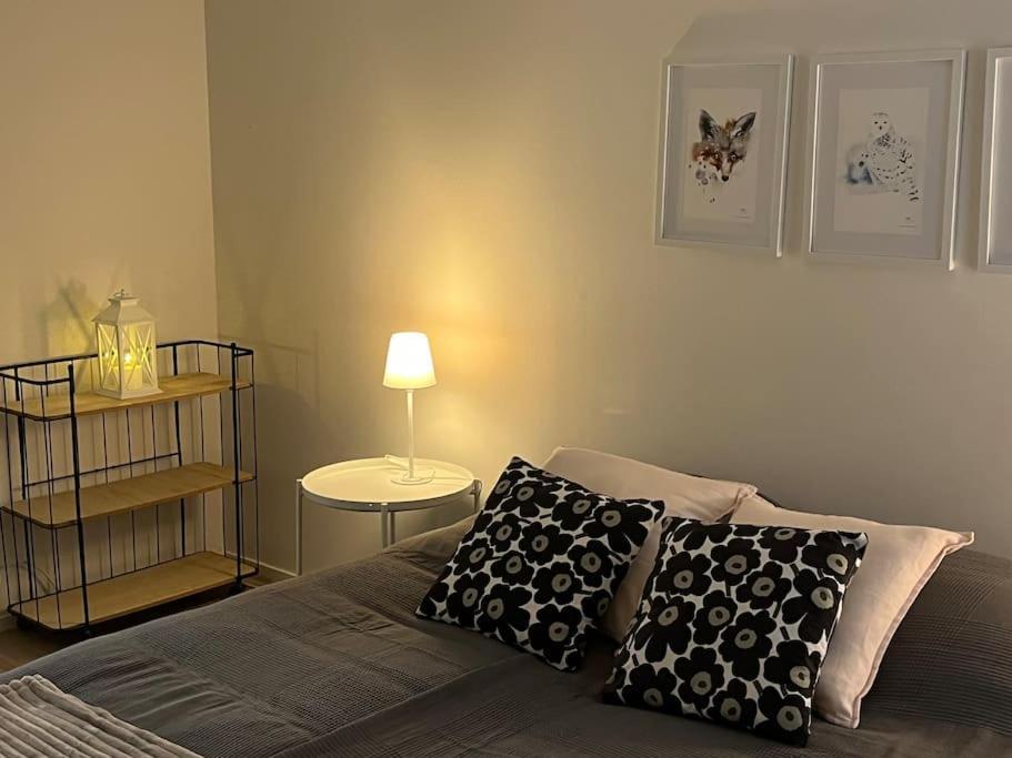 Nice And Cozy Townhouse โรวานิเอมิ ภายนอก รูปภาพ