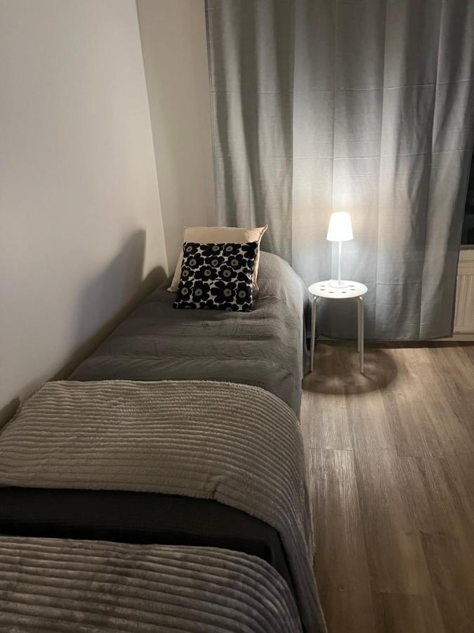 Nice And Cozy Townhouse โรวานิเอมิ ภายนอก รูปภาพ