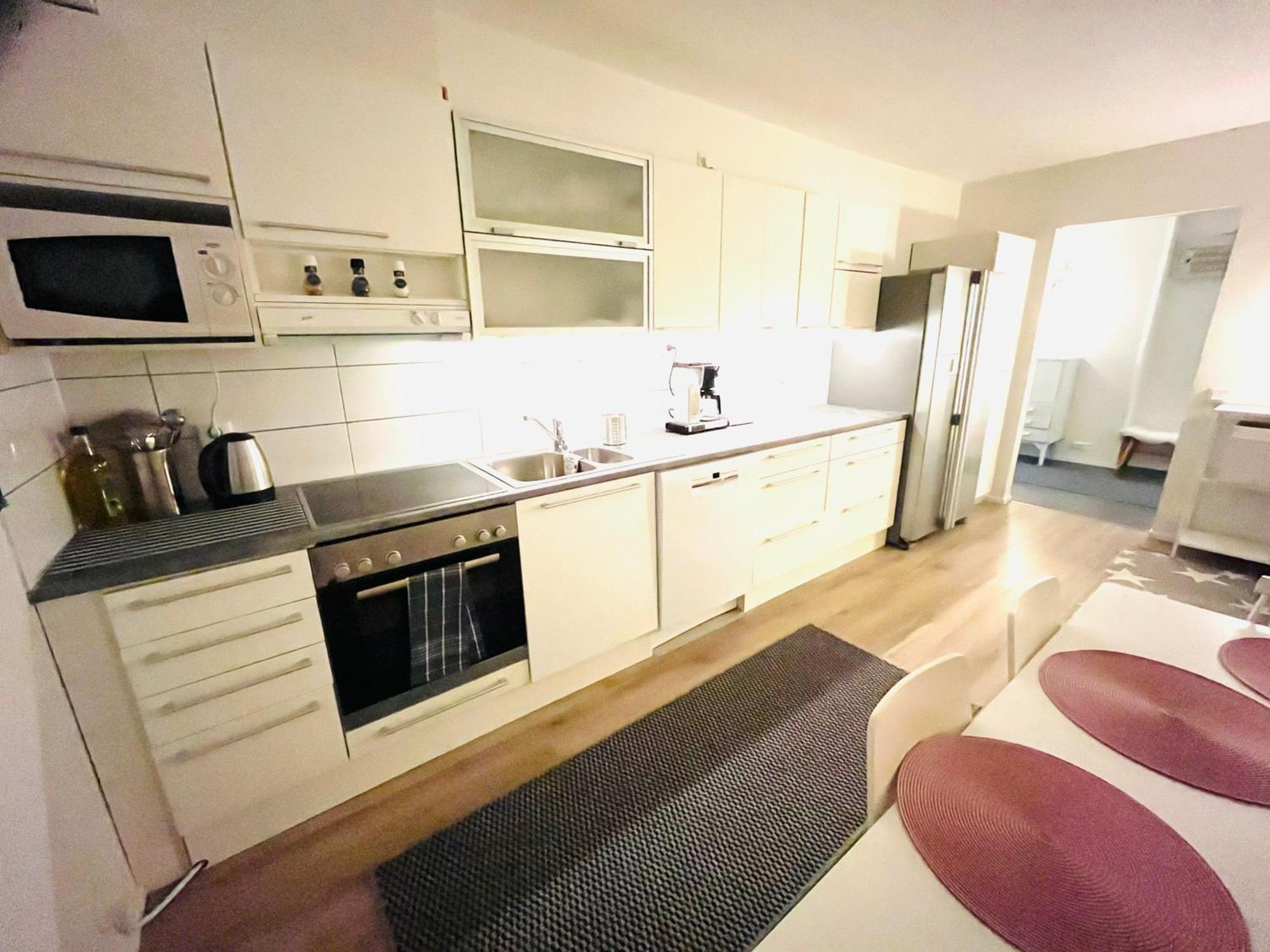 Nice And Cozy Townhouse โรวานิเอมิ ภายนอก รูปภาพ